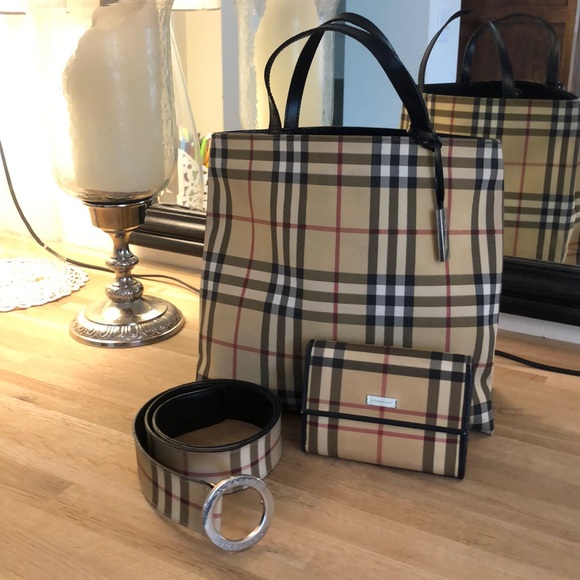 Burberry Handbags - Burberry set